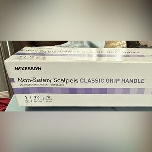 Non-Safety Scalpels Classic Grip Handle 10 Pack Box NEW